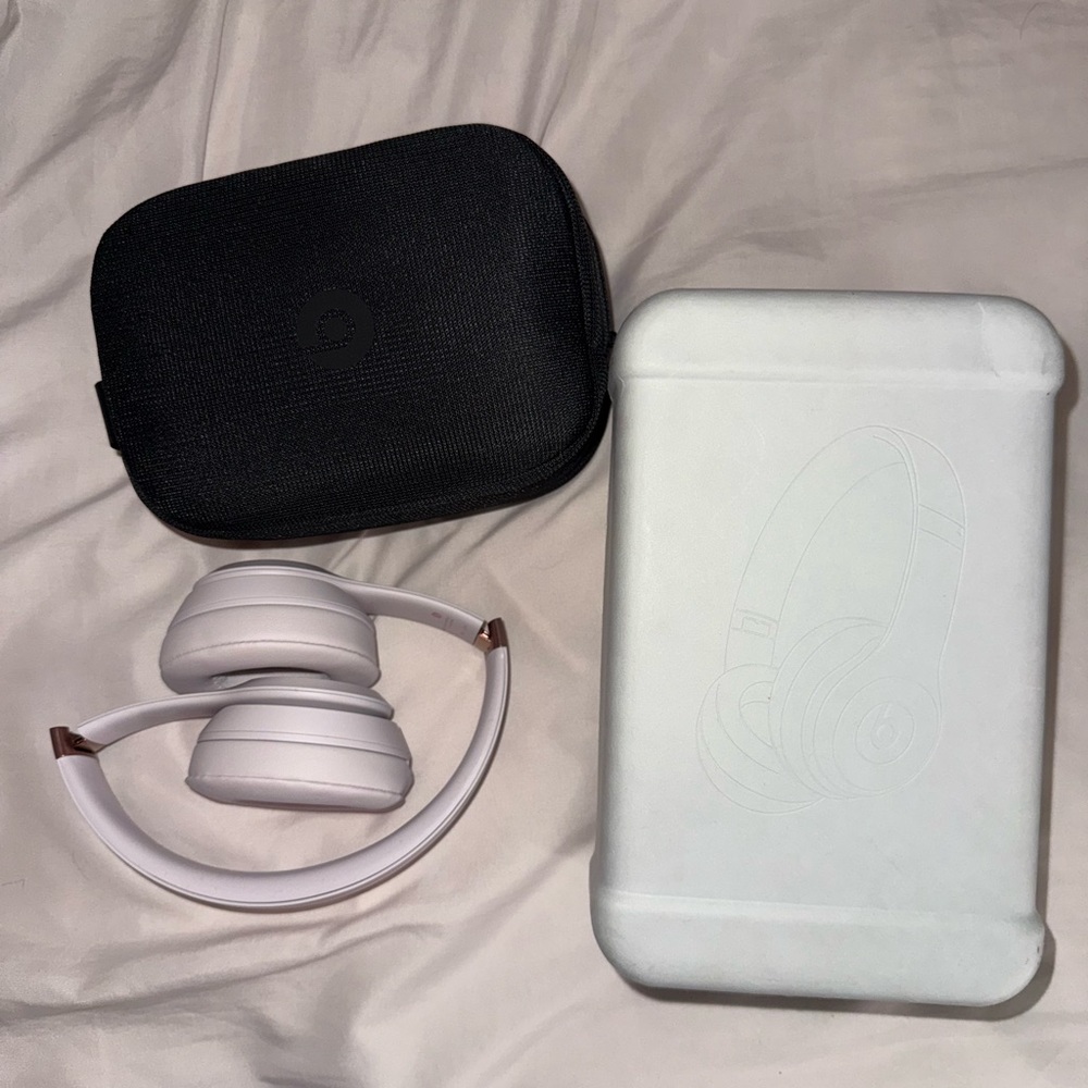 Beats by Dre White and Rose Gold Headphones